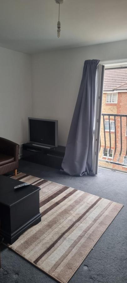 Very Nice Two Bedroom Apartment In Лондон Экстерьер фото