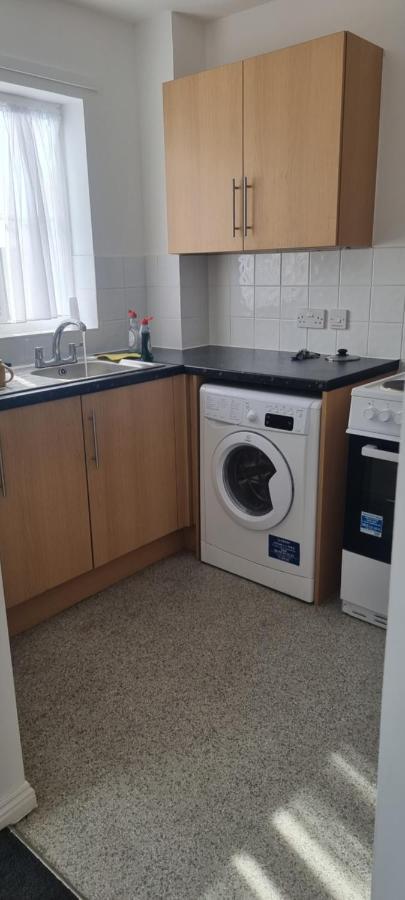 Very Nice Two Bedroom Apartment In Лондон Экстерьер фото