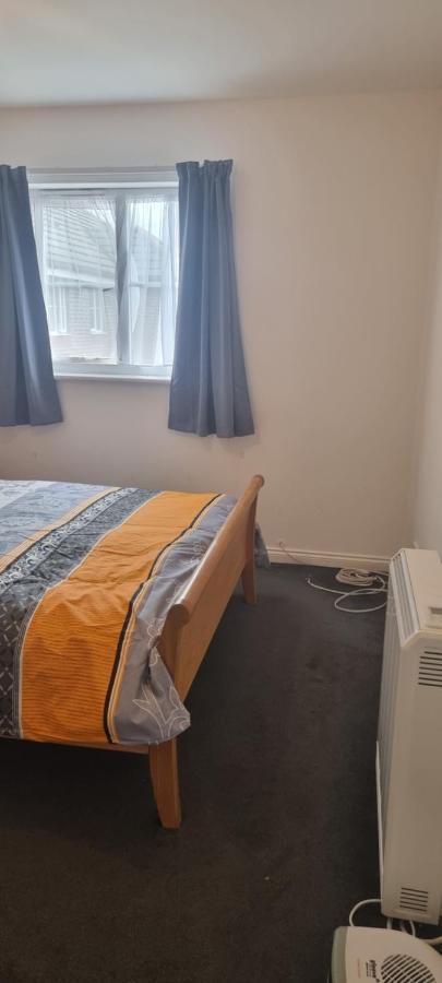 Very Nice Two Bedroom Apartment In Лондон Экстерьер фото
